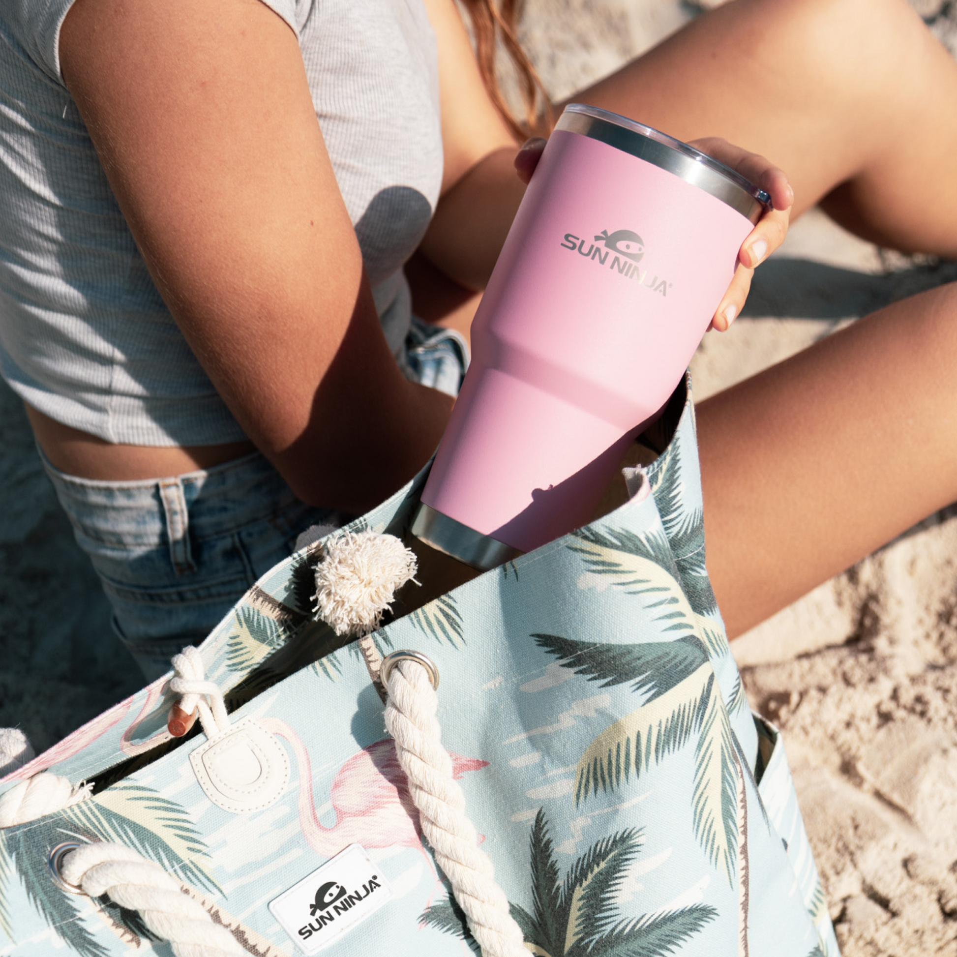 30-oz-tumbler-i4 30oz_tumbler_pink_5.png