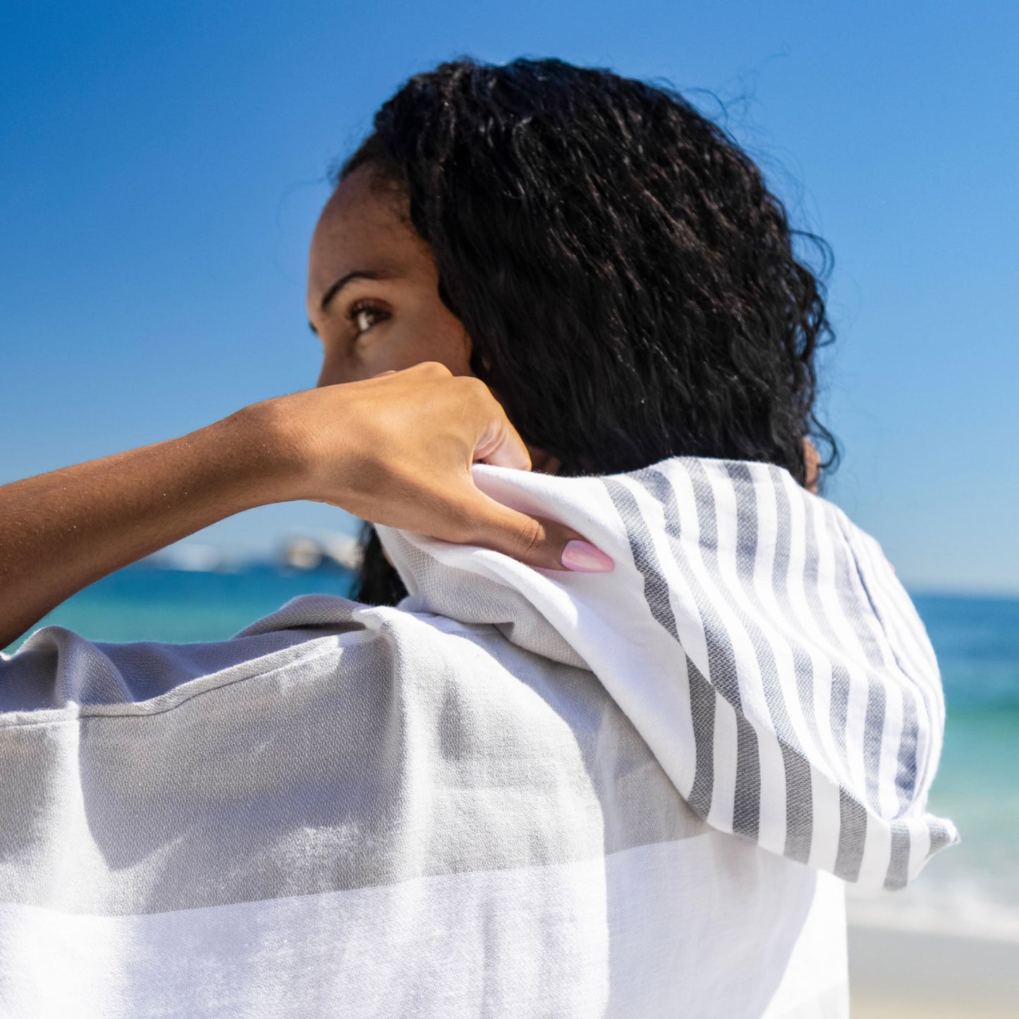towel-poncho-b3 7_0002_Beach_Poncho_7.jpg
