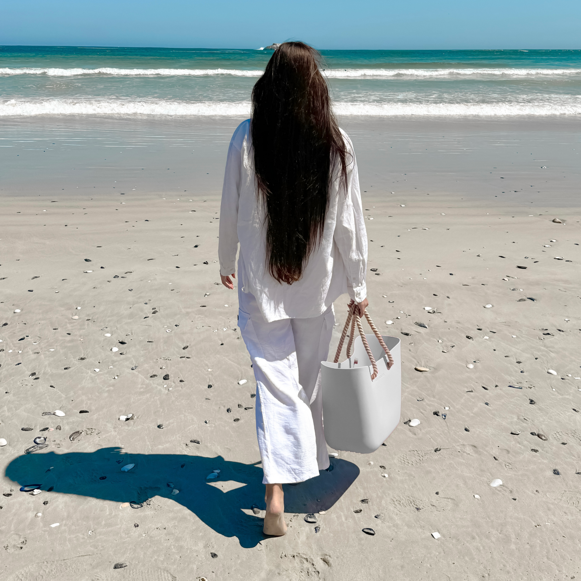 rubber-beach-tote-m1 Sun-Ninja-rubber_tote_gray_8.png