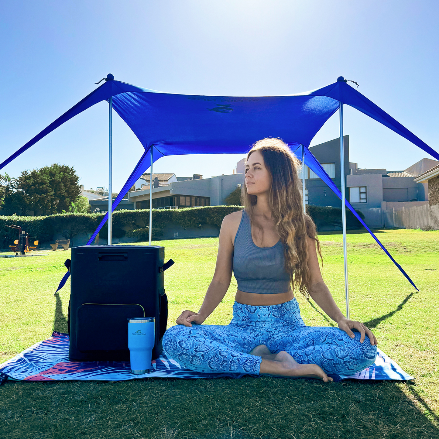 beach-tent-2-person-q5 Sun-Ninja_2_person_tent_royal-blue_5.png