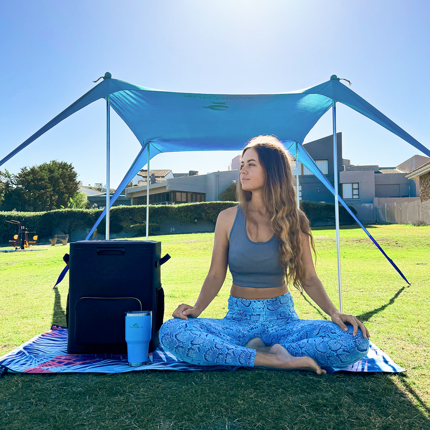 sun-ninja-beach-tents-l9 Sun-Ninja_2_person_tent_turquoise_6.png