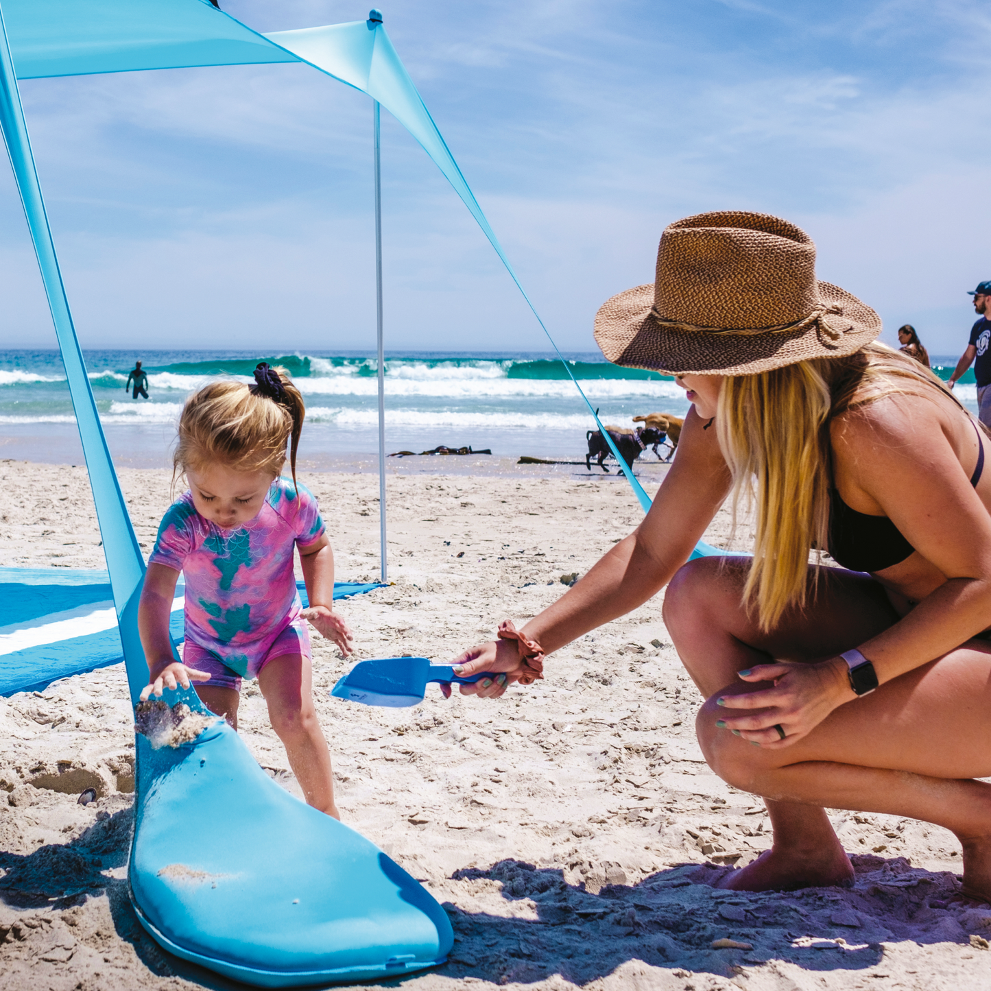 beach-tent-8-person-o0 Sun-Ninja_8_person_tent_turquoise_7.png