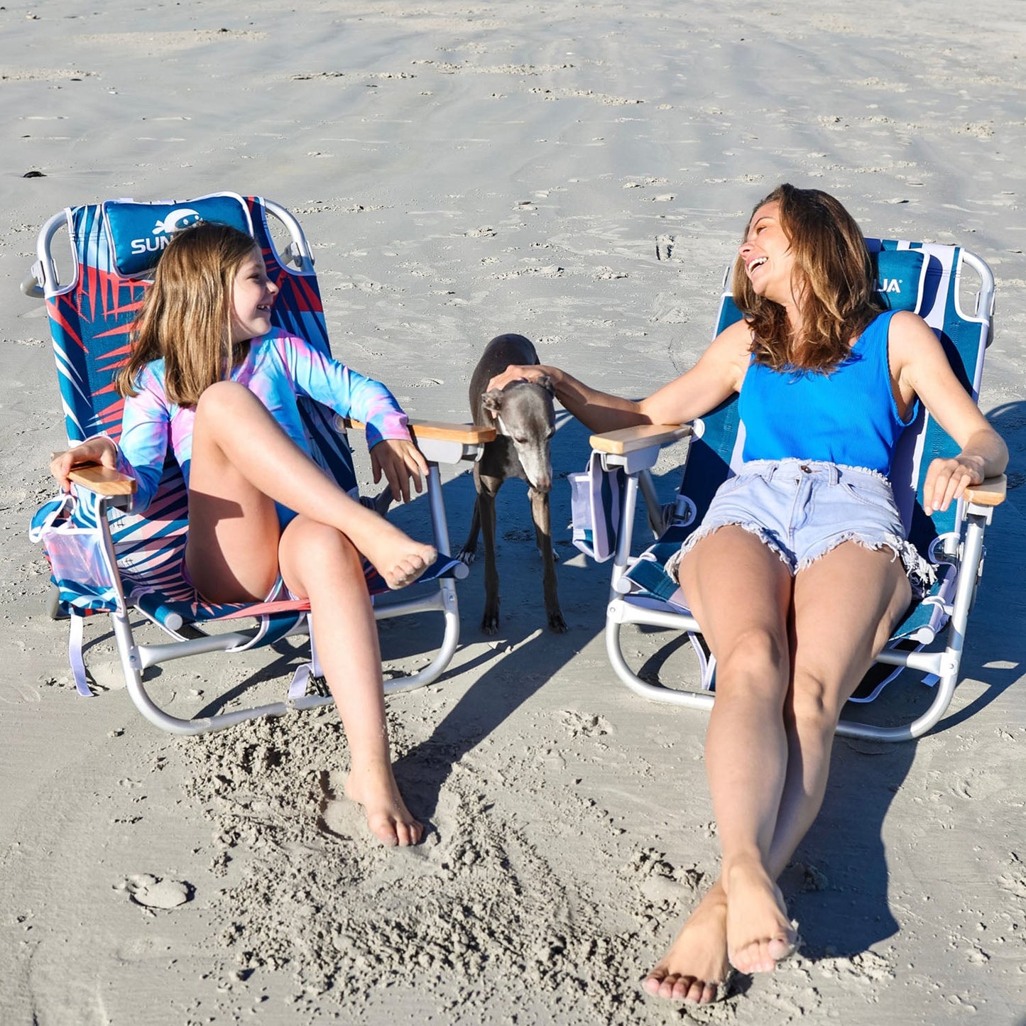 beach-chair-1-pc-p6 Sun-Ninja_Beach_Chair_Flamingos_0_0017_Sun-Ninja_Beach_Chair_Navy_Palm_Leaves_9.jpg