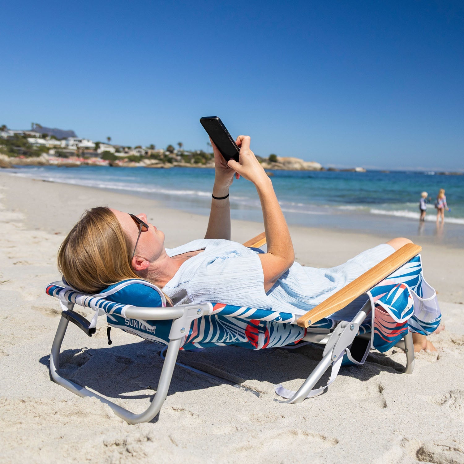 beach-chair-1-pc-p6 Sun-Ninja_Beach_Chair_Flamingos_0_0018_Sun-Ninja_Beach_Chair_Navy_Palm_Leaves_8.jpg